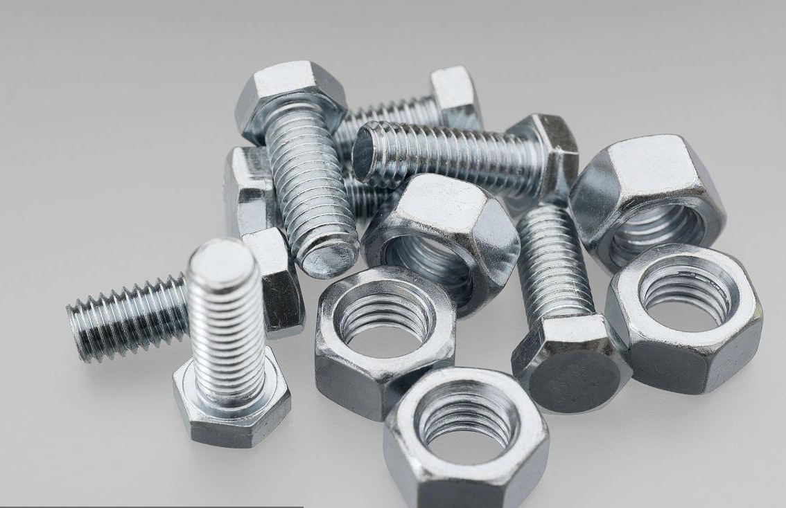 what-is-the-difference-between-nuts-and-bolts